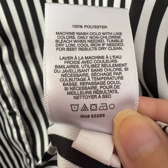 Express Striped Sleeveless Portofino Button Down Top - Picture 3 of 4